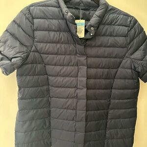Jmaclaughing Sarabeth Jacket Solid - Short Sleeve Puffer Jacket in Blue